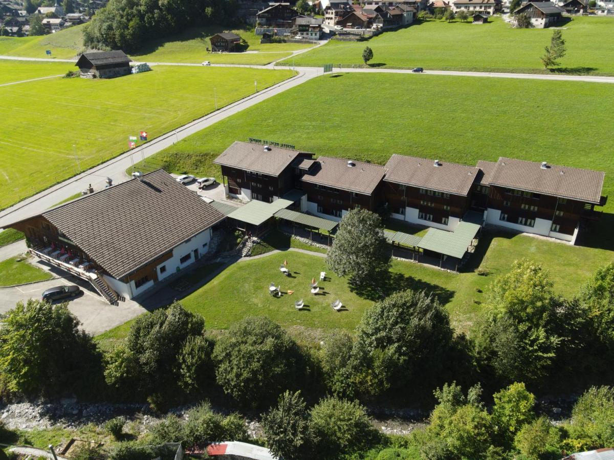 Hotel Roc Et Neige Château-d'Oex Exterior foto