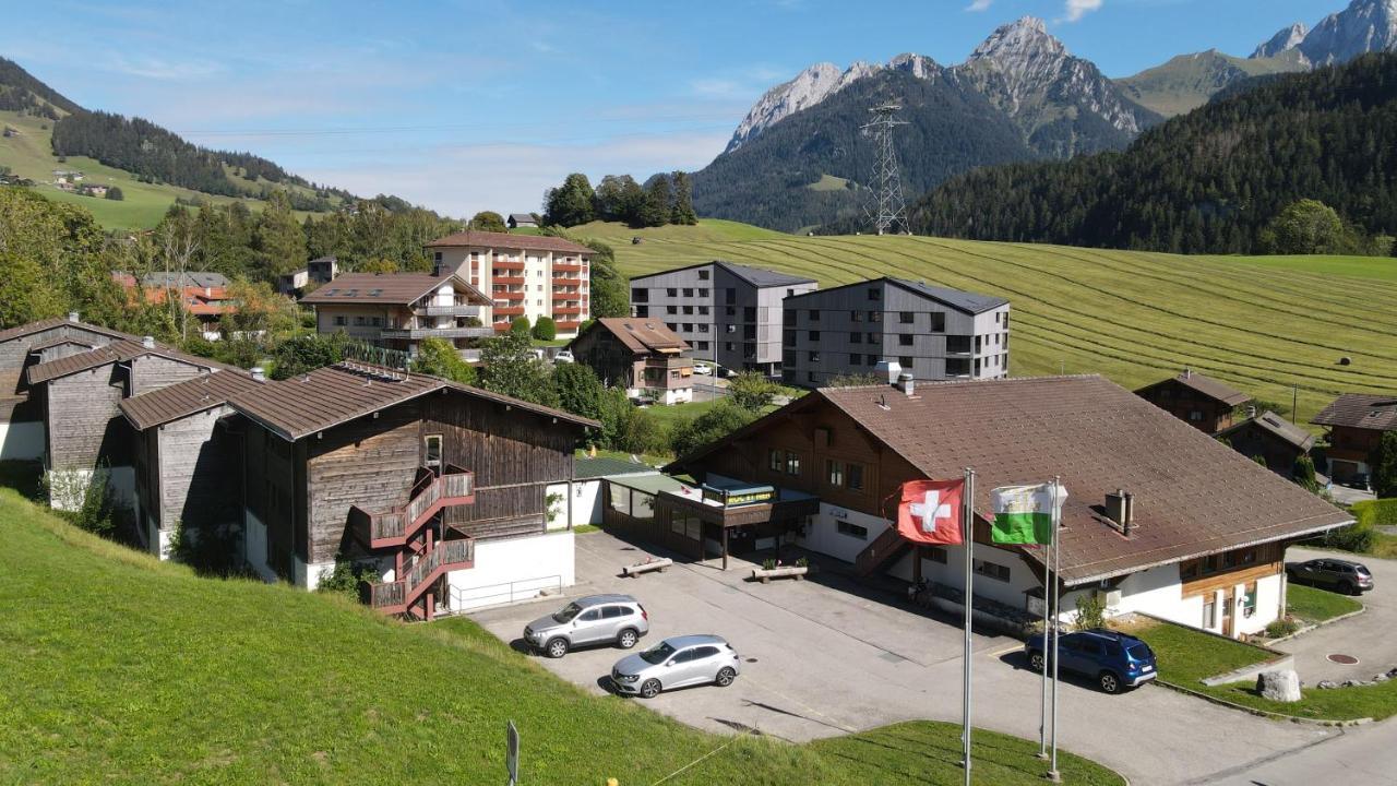 Hotel Roc Et Neige Château-d'Oex Exterior foto